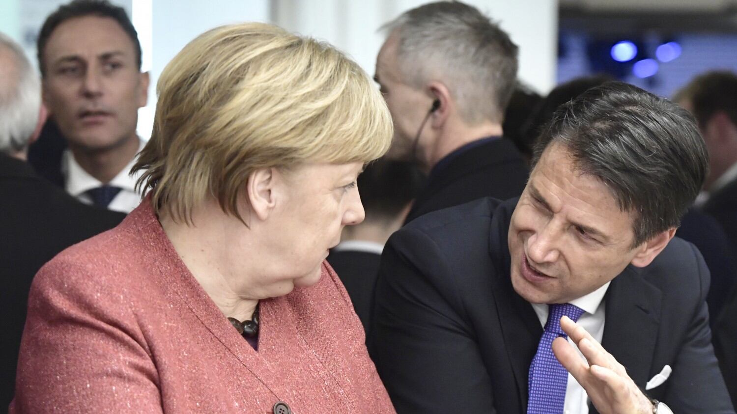 Il fuorionda del premier Conte sui grillini amici della Merkel