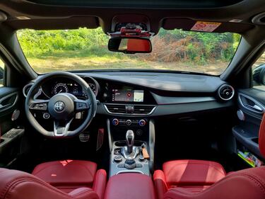Nuova Alfa Romeo Giulia 2023: guarda la gallery del restyling  15