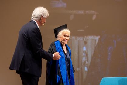 L'omaggio della laurea Honoris Causa a Ornella Vanoni 18
