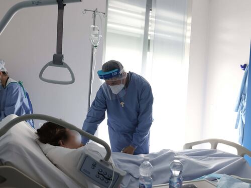 Brescia chiusa per Covid. E nuova linea sui vaccini