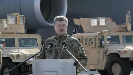 Kiev bussa alla porta di Obama: "Putin non sta ai patti. Armateci"