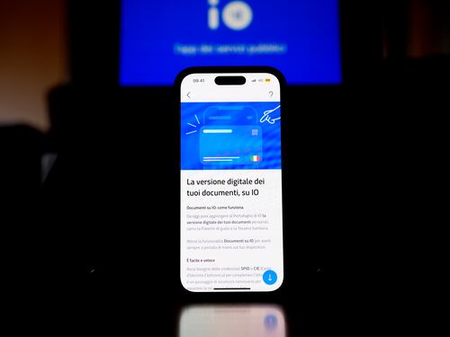 Multe, tributi e atti ufficiali arrivano sull'app IO: come funziona il servizio SEND