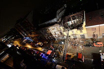 Crolla una palazzina a Torino, le immagini dell'incidente 3