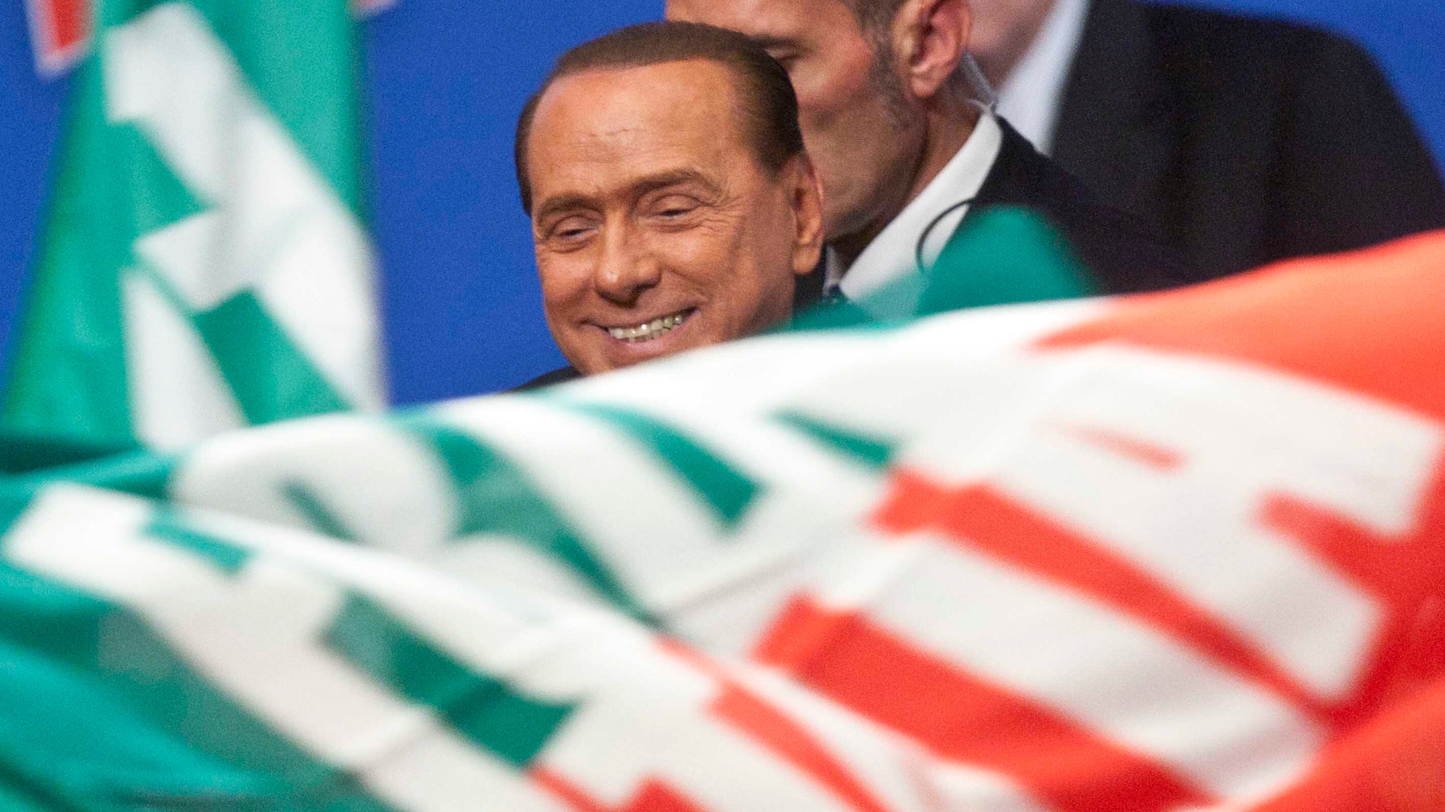 La marea delle firme dei disobbedienti non si ferma