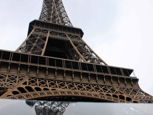 Precari contro élite La seconda rivoluzione francese
