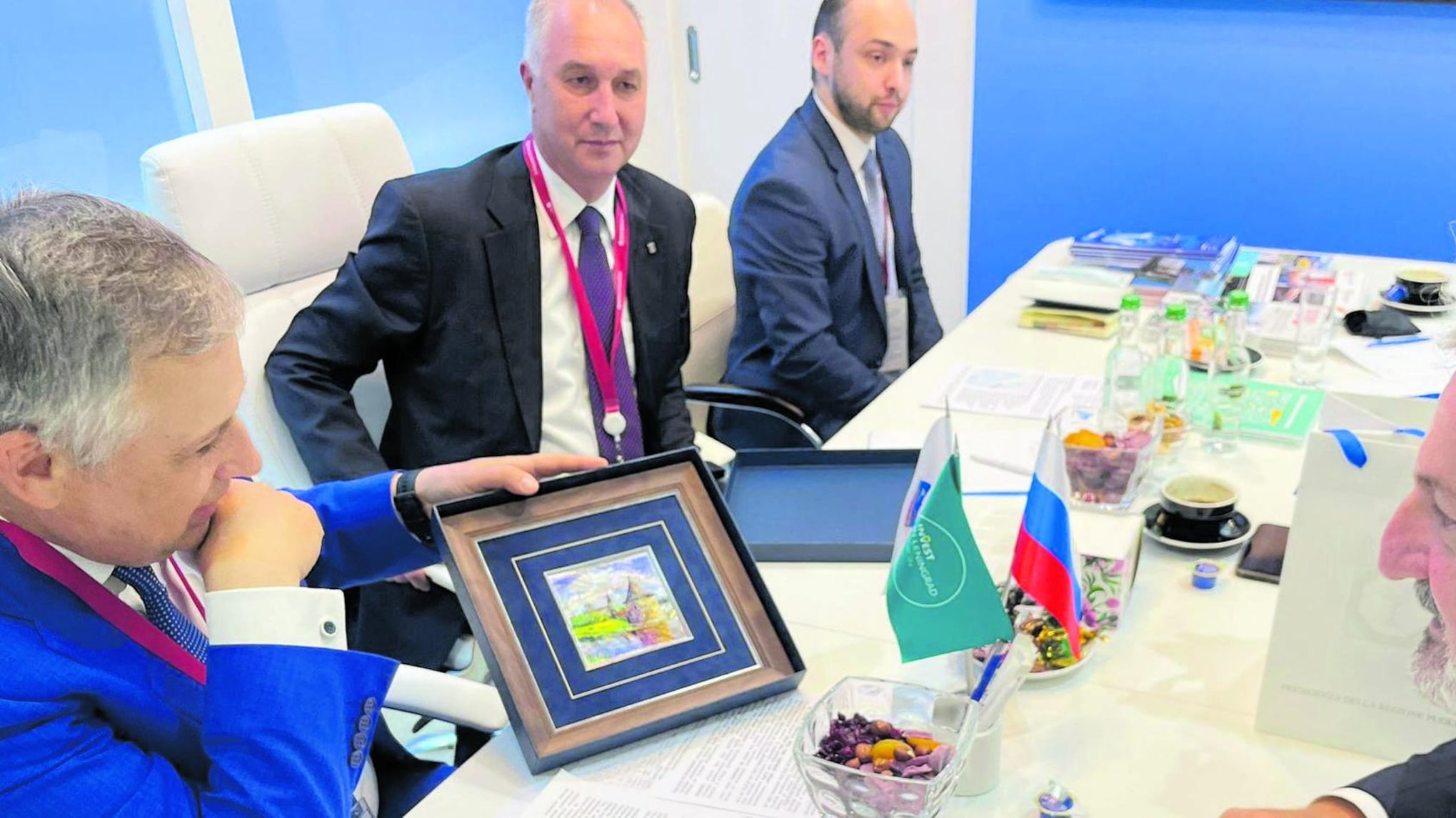Regioni e Comuni rossi ora boicottano Israele ma fanno affari con regimi e dittature