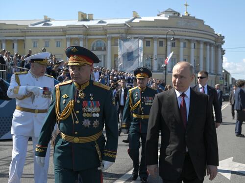 "Fermare gli ucraini entro ottobre": l'ultimatum di Putin a Shoigu