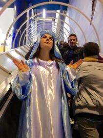 Valentina Nappi vestita da Madonna bannata su Facebook 5