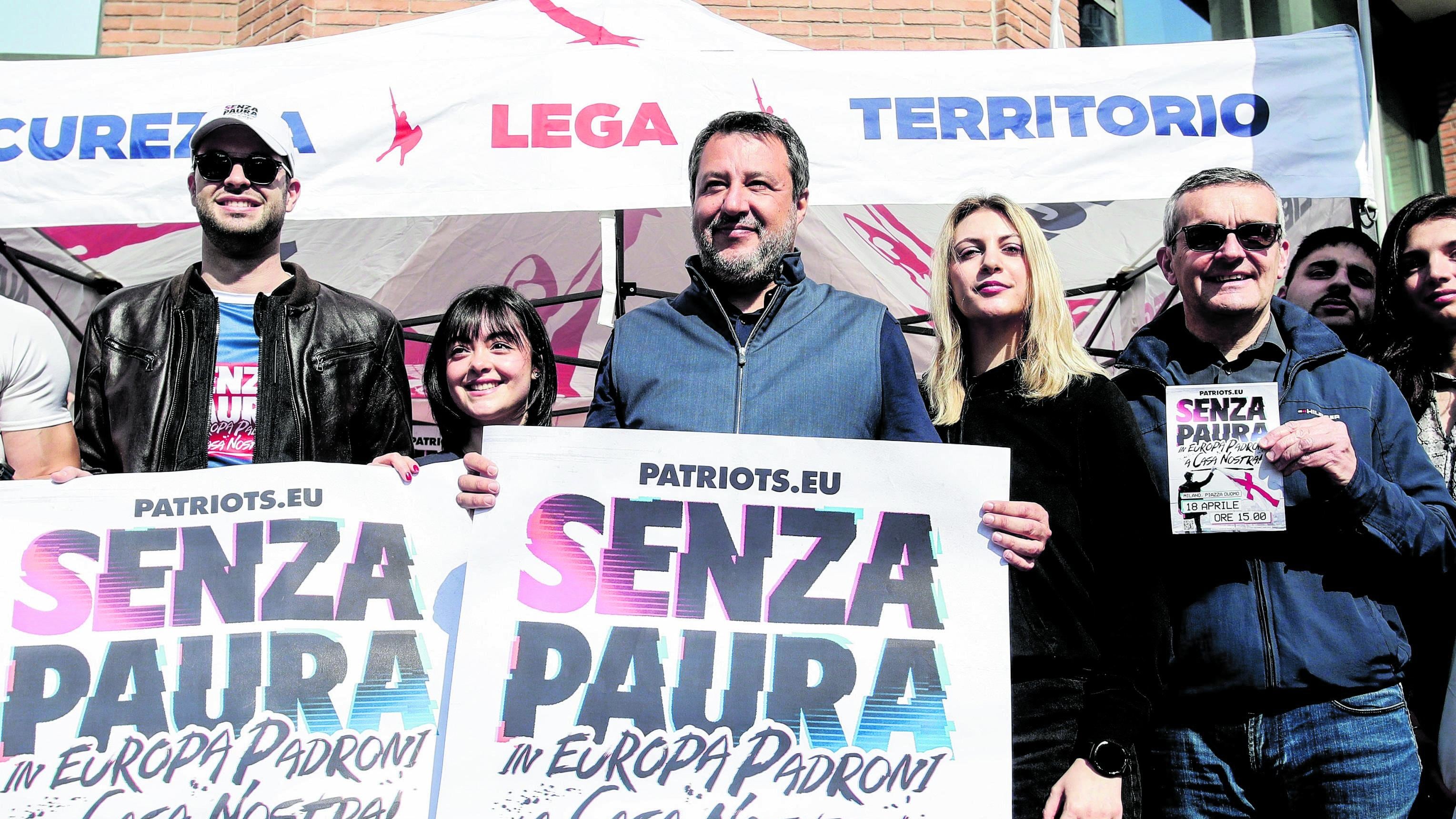 Salvini-Sardone, la sfida ai gazebo