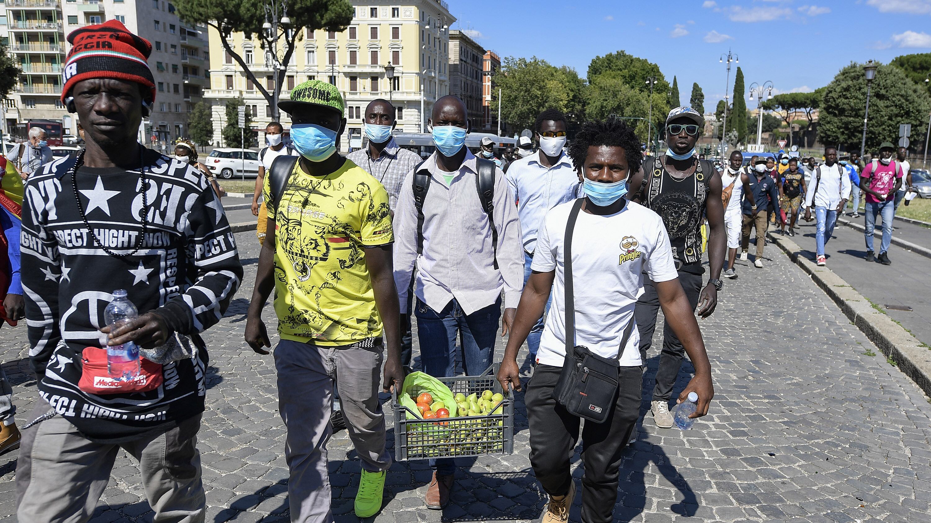 Maxi focolaio tra i migranti a Treviso: 133 positivi nell'ex caserma Serena