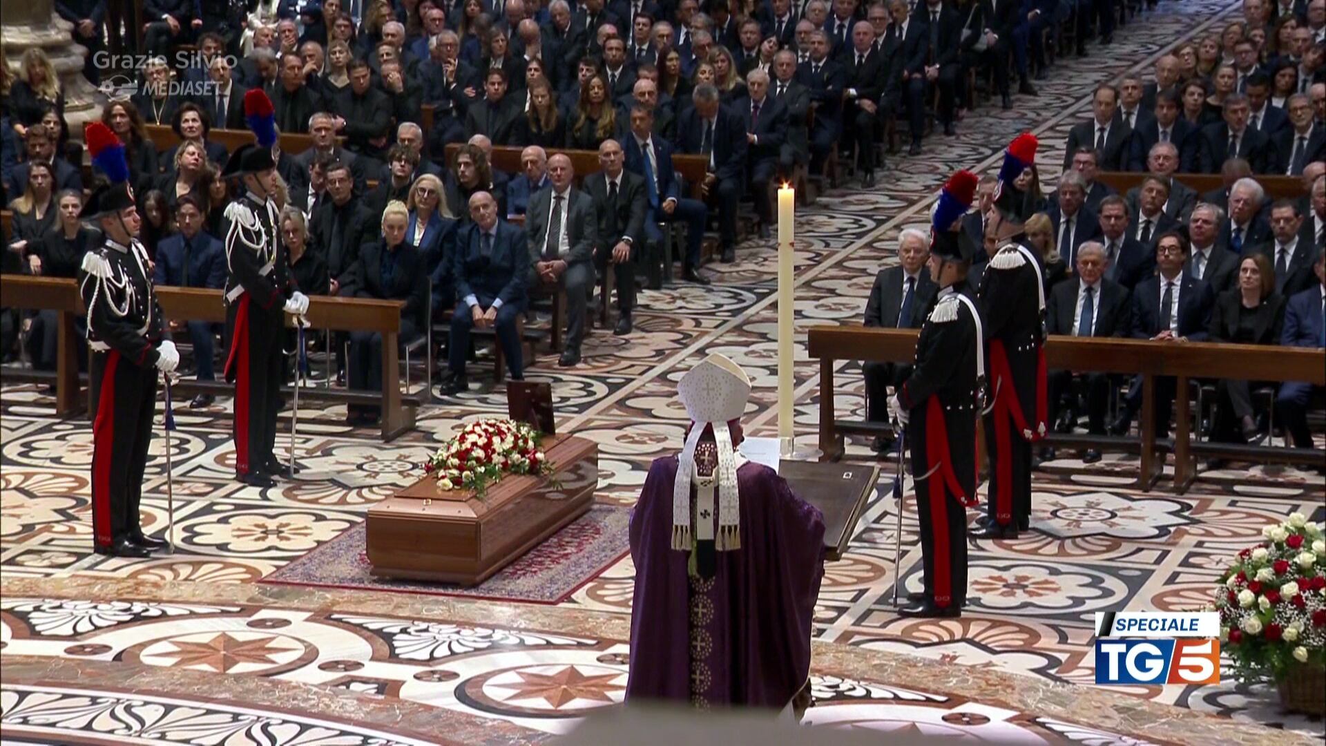 Silvio da record pure al funerale: 70% di share tv. E vola su "Spotify"