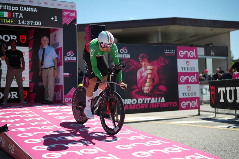 Giro 2024 tappa 7 Ganna partenza
