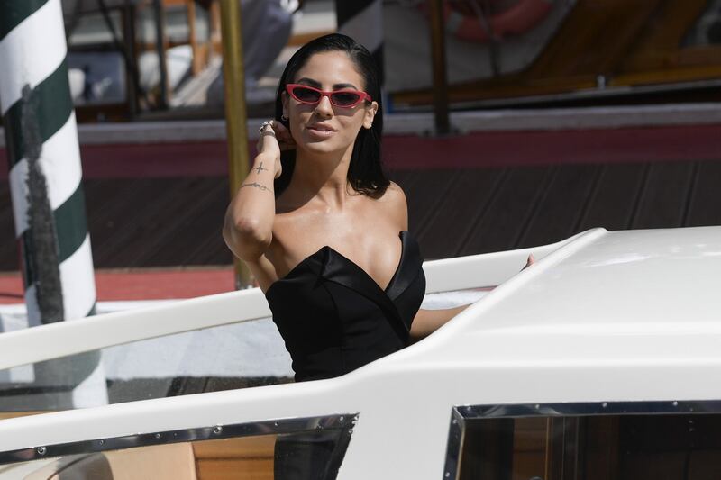 Chiara Ferragni e Giulia De Lellis, foto 12