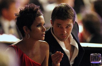Halle Berry, sexy e talentuosa 28
