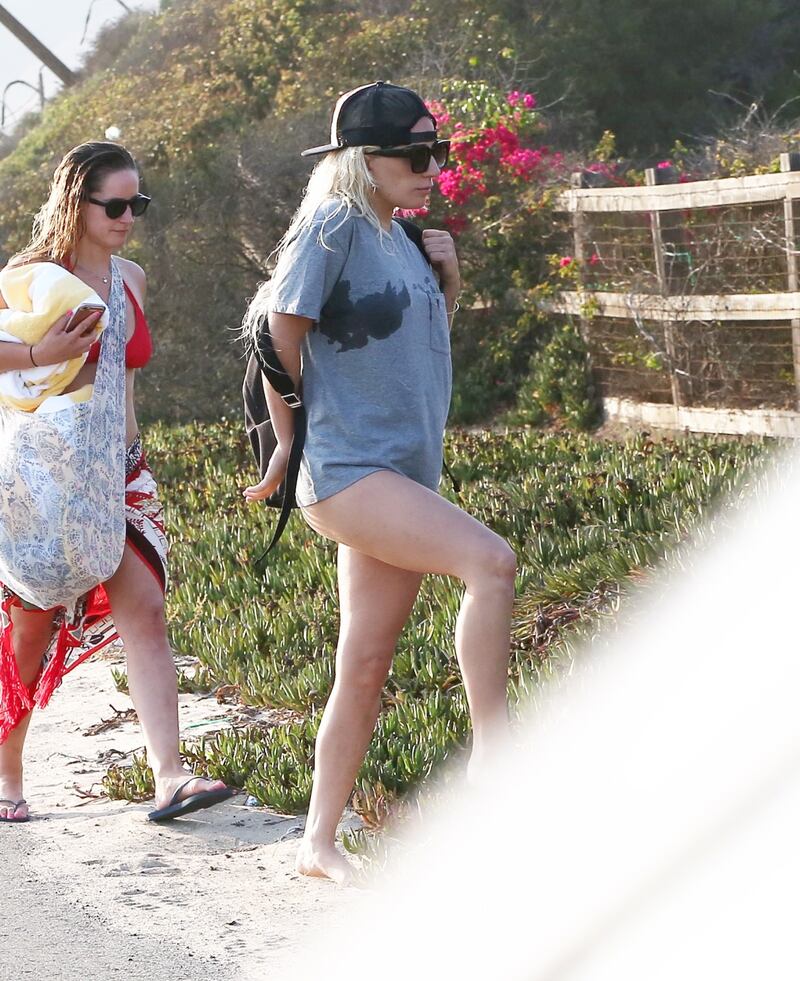 Lady Gaga dopo la spiaggia e con Bradley Cooper 7