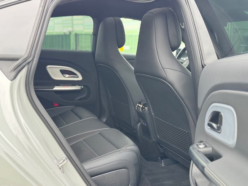 Mercedes CLA 250+: tutte le foto 13