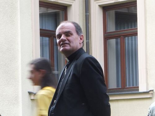 Abusi, il vescovo di Bolzano: "In tanti sapevano e tacevano"