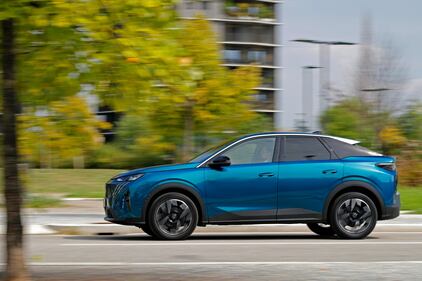 Nuova Peugeot 3008, guarda tutte le foto 3