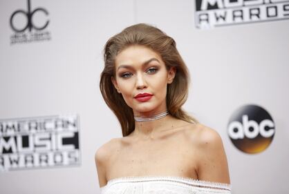 Gigi Hadid, lato b e trasparenze 10