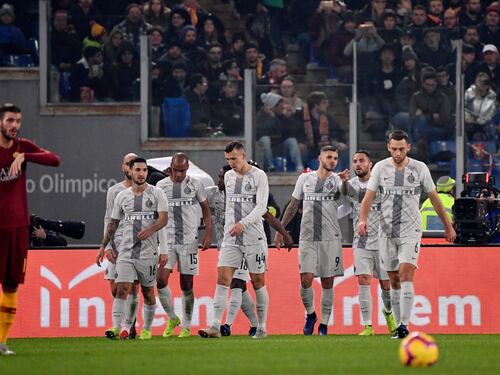 Roma e Inter gol e spettacolo all'Olimpico: i giallorossi riprendono 2-2 i nerazzurri