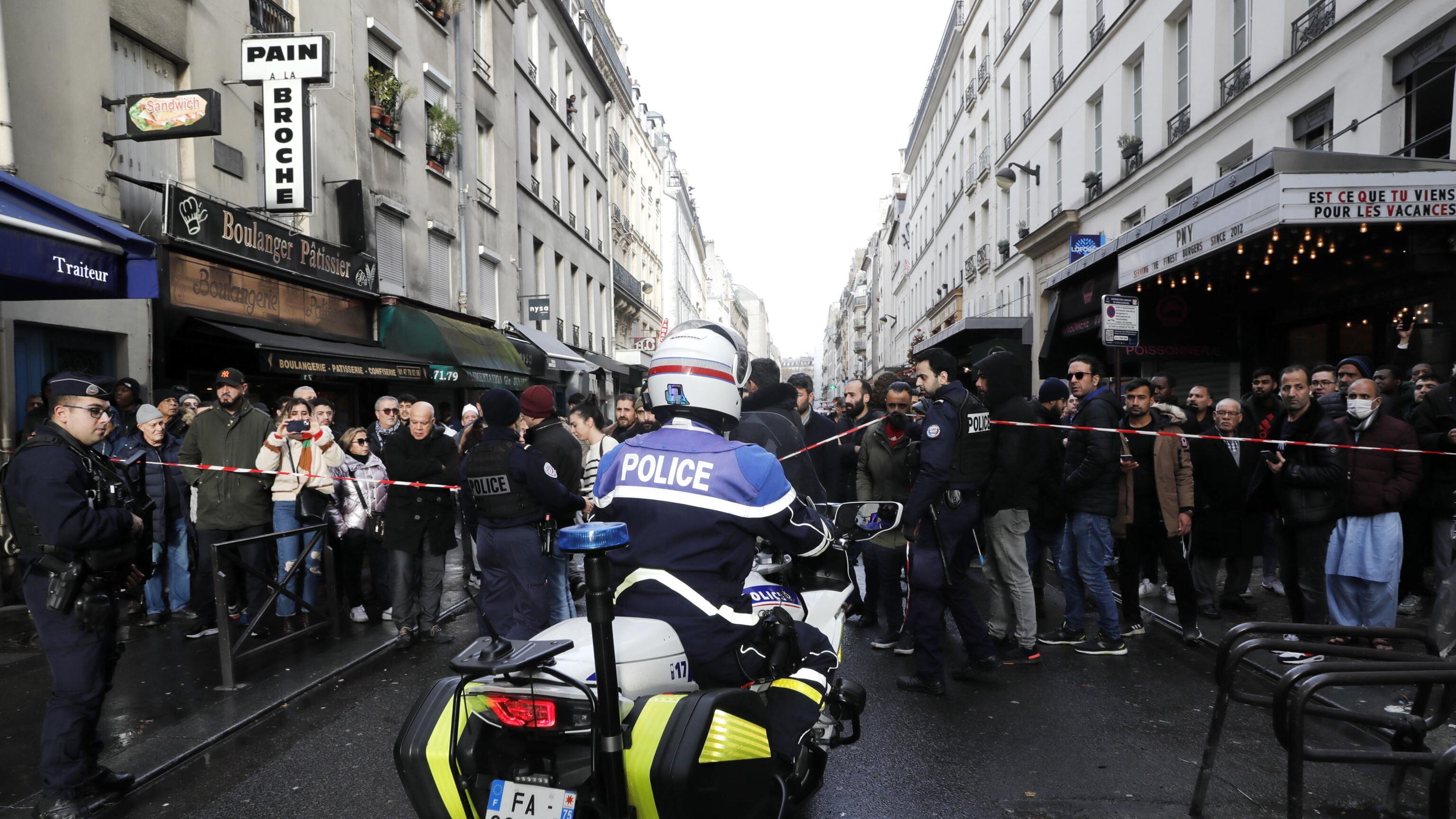 "Uccide". L'attacco alla destra dei socialisti francesi dopo la sparatoria di Parigi