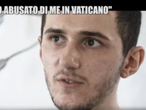 Abusi in Vaticano, l'ex chierichetto: "Cacciato per aver denunciato"
