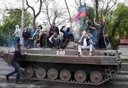Morti e feriti negli scontri a Mariupol 3