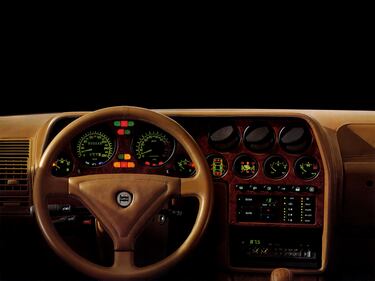 Lancia Thema, guarda la gallery 23