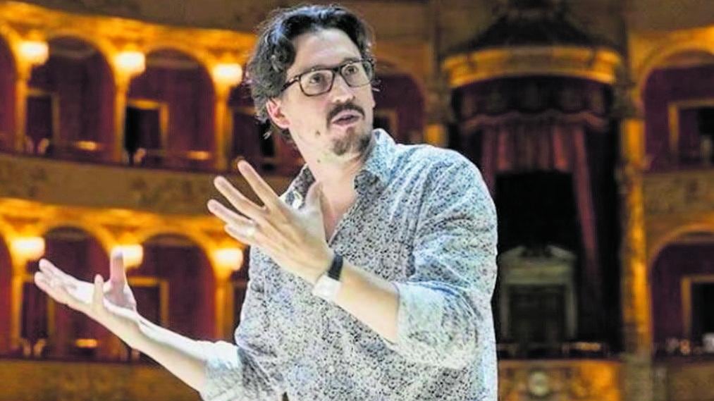 "Reinvento “West Side Story” con cantanti lirici e un messaggio sempre attuale"