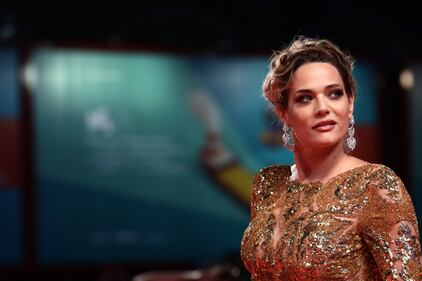 Il red carpet di Venezia brilla con Laura Chiatti 2