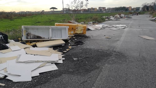 Nella Terra dei fuochi, tra le discariche a cielo aperto mai sparite 9
