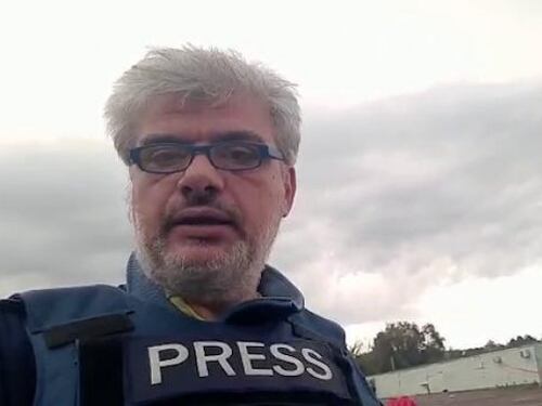 Il giornalista italiano ferito dai cecchini: "Sapevano chi ero. Piango il mio amico"