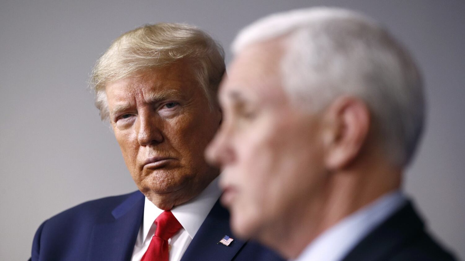 "Pence rifiuta di appoggiare il ribaltone contro Trump"