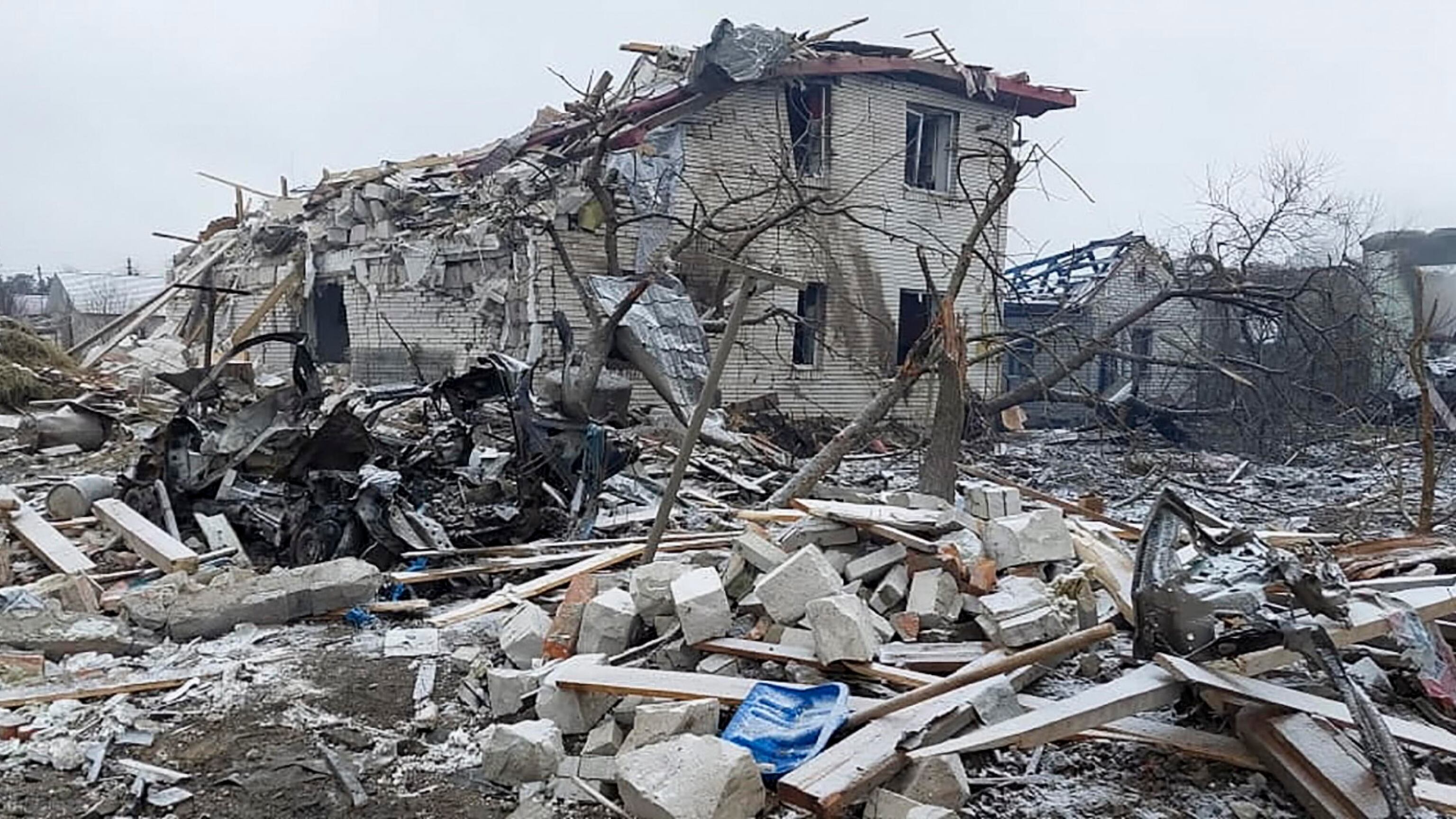 Putin non si ferma (e vuole le centrali). Bombe e fame, ucraini allo stremo