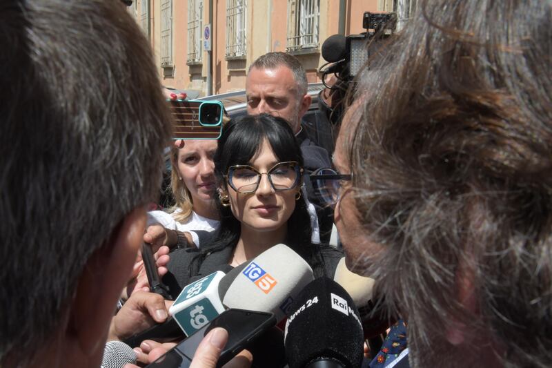  Garlasco, l’inchiesta arranca. "Niente sorprese dai reperti"