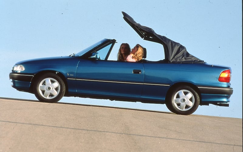 Opel astra cabrio capote