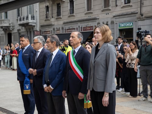 11 settembre, cerimonia e scalata dei pompieri
