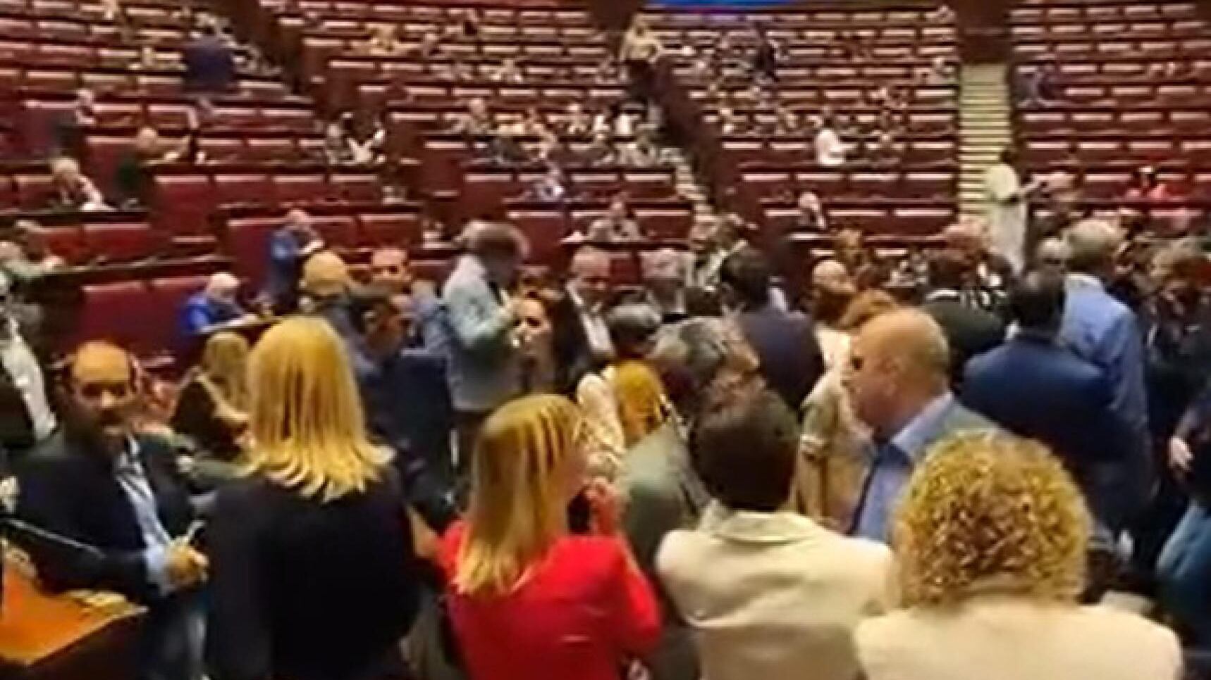 Prove di rivolta sociale: dall'aula allo "sciopero senza preavviso"
