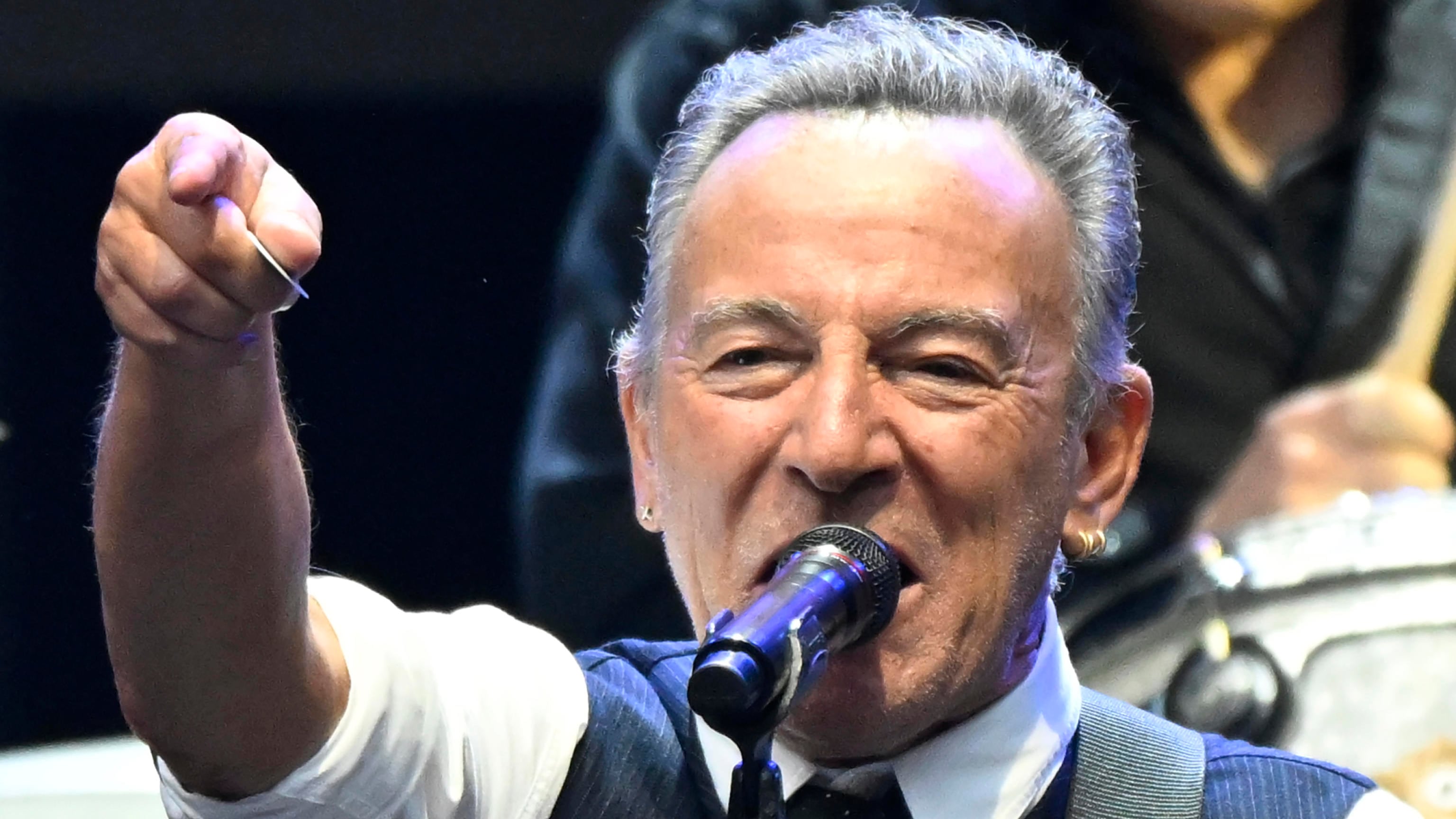 "Terrore di Stato". Springsteen sfida Trump con la canzone Streets of Minneapolis