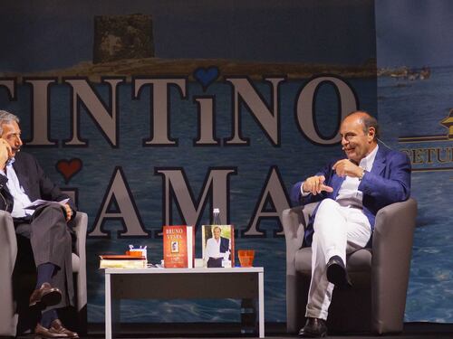 Le serate di "Stintino ChiAma" con personaggi del giornalismo e dello spettacolo