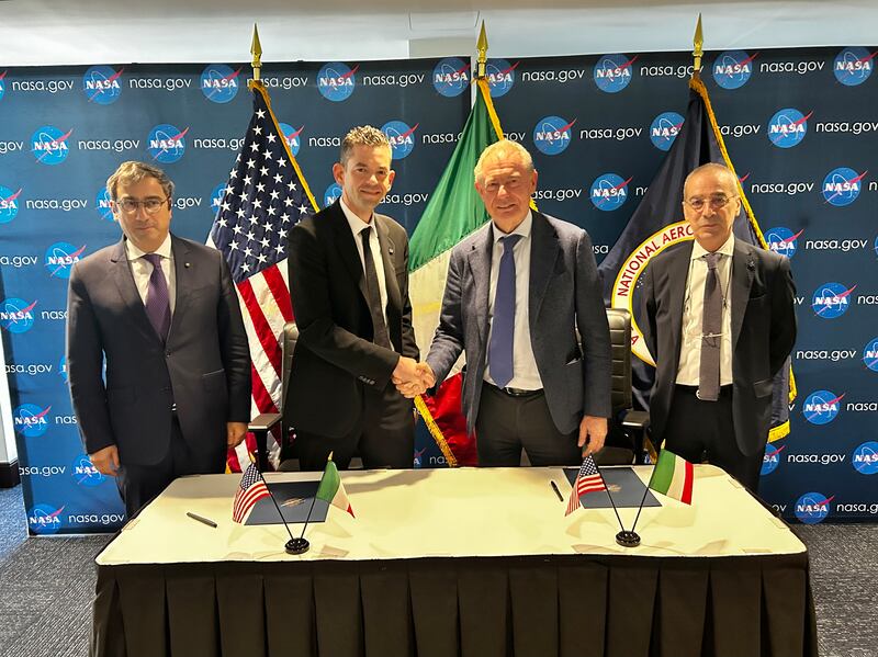 Firmato l'accordo con la Nasa: un italiano sulla Luna 7