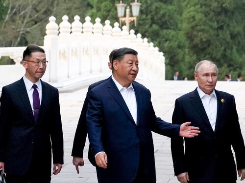 Ok Usa a Kiev: potrà colpire in Russia. E Putin chiede a Xi nuove armi
