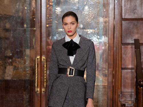 Chiara Boni a Pitti 2022. Tra jersey e paillettes