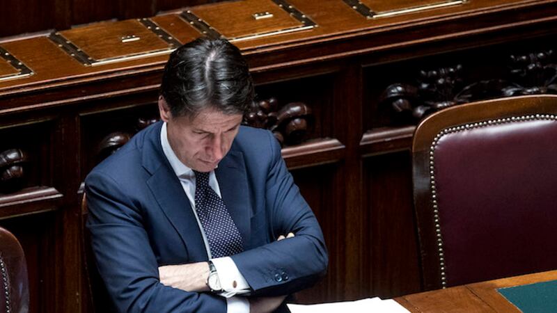 Giallo sull'emergenza infinita per tenere in piedi il governo