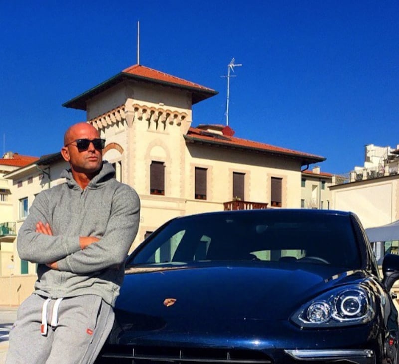 La nuova vita di Stefano Bettarini senza Simona Ventura 7