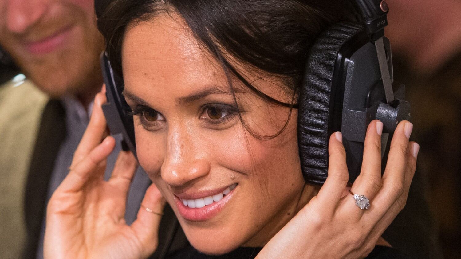 "Markle con il suo seme da nera macchierà la famiglia reale"