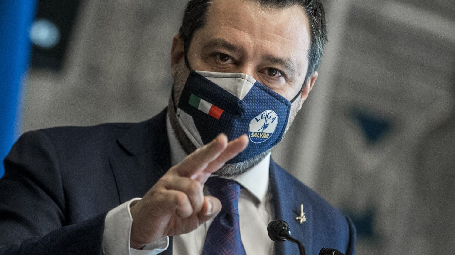 Salvini si fida del premier ma non dei vecchi ministri