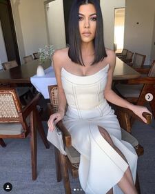 Kourtney Kardashian, le foto su Instagram 10
