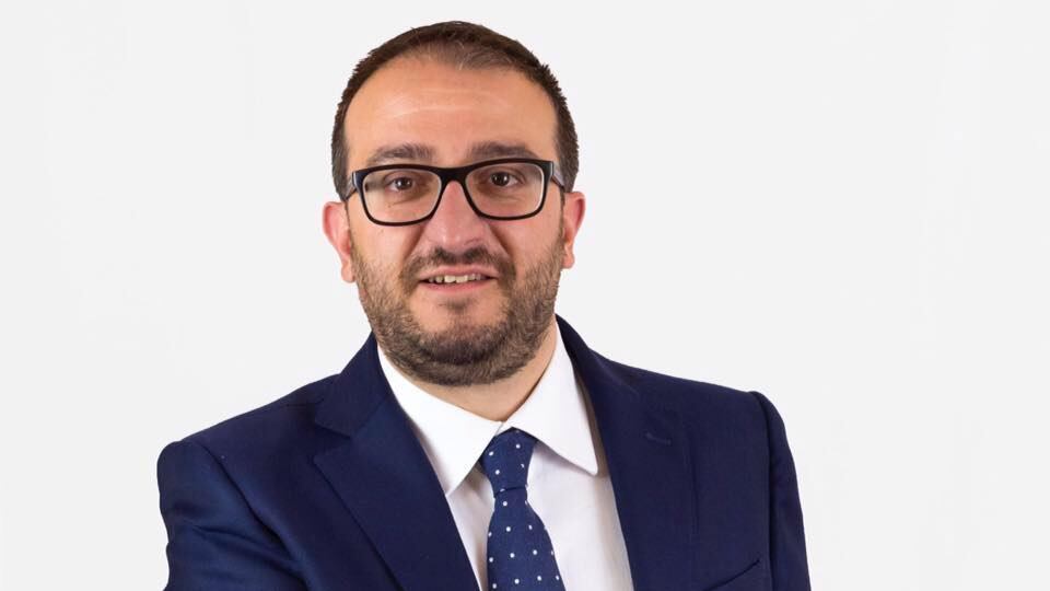 E all'Aquila il centrodestra scardina l'era Cialente