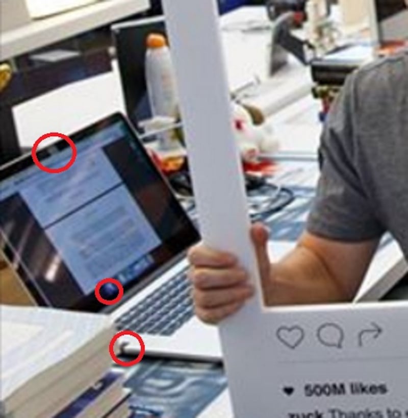 Zuckerberg - nastro adesivo